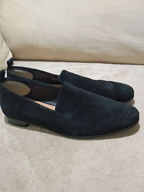 New Condition Blondo Black Suede Slip-On Loafer